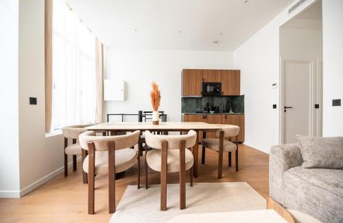 Bercy Apartment | Spacious Apartment in Paris with AC