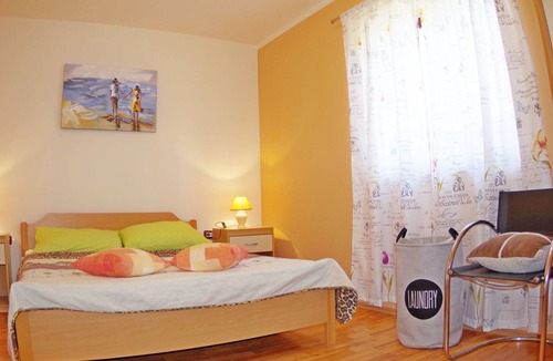 Sajini Apartment | Spacious apartment in picturesque village Bulići, Istria