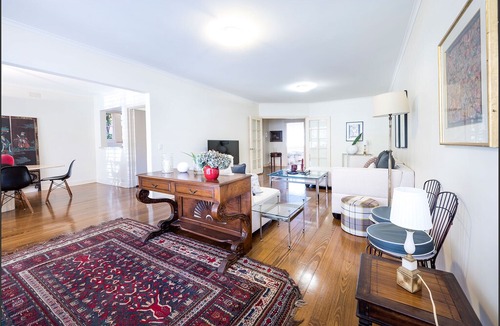 Toorak Apartment | Spacious apartment in prestigious Toorak