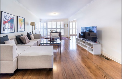 Toorak Apartment | Spacious apartment in prestigious Toorak