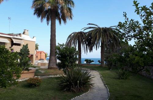 Tarragona Apartment | Spacious Apartment in Tarragona + Pool
