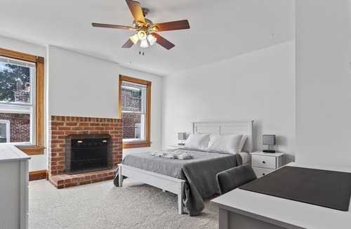 Fan District House | Spacious Apartment in Historic Fan District