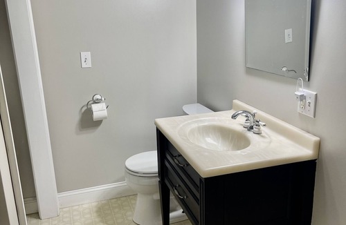 Winthrop Apartment | Spacious Apartment in Downtown Winthrop