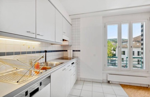 Hottingen Apartment | Spacious Apartment in Zurich's Heart
