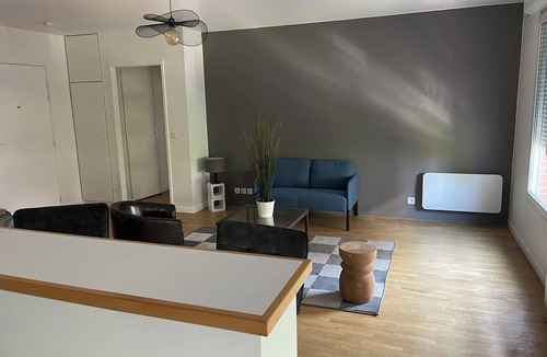 Montrouge Apartment | Spacious apartment just outside Paris
