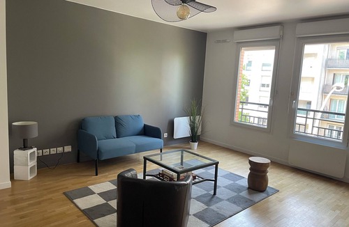 Montrouge Apartment | Spacious apartment just outside Paris