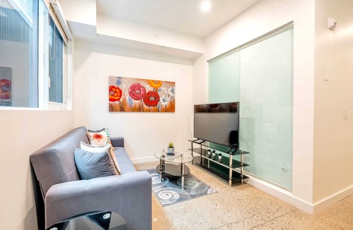 Downtown Toronto Apartment | Spacious Apartment Near Downtown in Regent Park