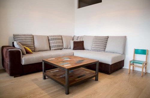 La Villette Apartment | Spacious Apartment Near Canal Saint Martin