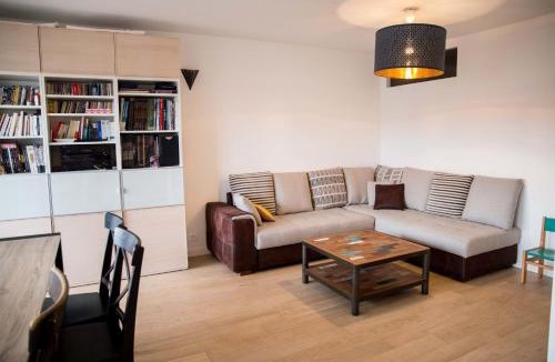 La Villette Apartment | Spacious Apartment Near Canal Saint Martin