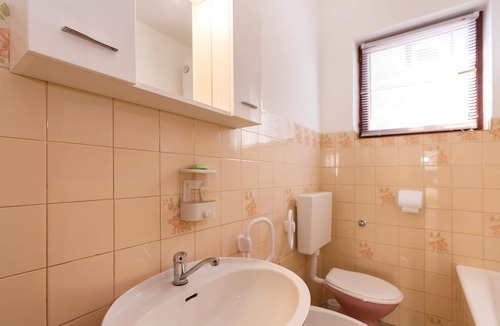 Valbandon Apartment | Spacious apartment on the upper floor.