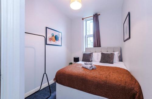 Morley Apartment | Spacious Apartment Retreat + Free WiFi