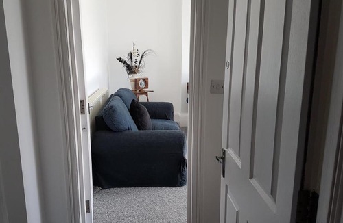 Chatham Apartment | Spacious Apartment Sleeps 6