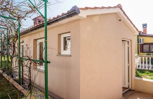 Skatari Apartment | Spacious Apartment Sunčica