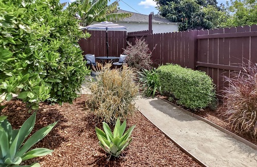 Washington Culver Apartment | Spacious Apartment Near Venice and Sony Studios