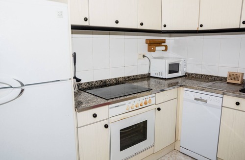 Cambrils Apartment | Spacious apartment with pool views | ESQUIROL BEACH