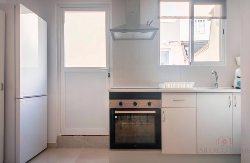 Old Town Apartment | Spacious Apartment with Private Patio in Tarragona
