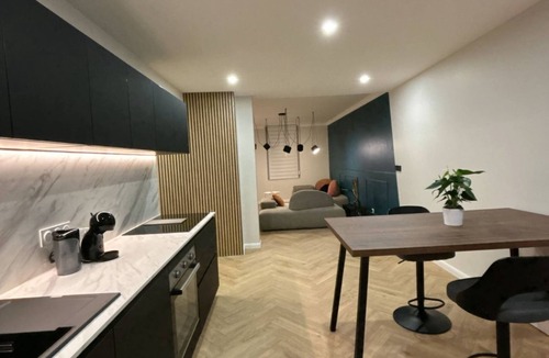 Nilvange Apartment | Spacious apartment with character