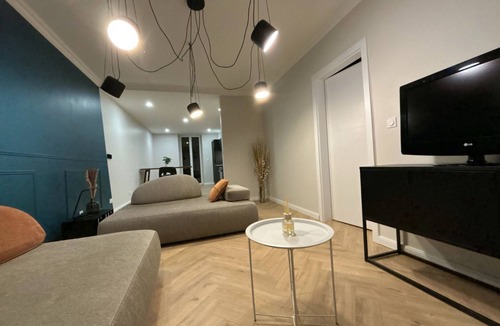 Nilvange Apartment | Spacious apartment with character