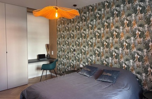 Nilvange Apartment | Spacious apartment with character