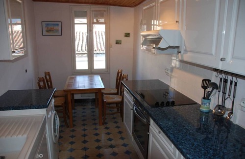 Quillan Apartment | Spacious Apartment with Roof Terrace. Enjoy Cycling, Hiking, Water sports, Wine.