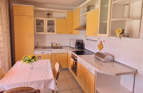 Punat Apartment | Spacious apartment with beautiful sea views - Croatia 1