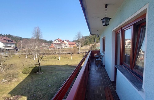Cabar Apartment | Spacious apartment with balconies and large garden