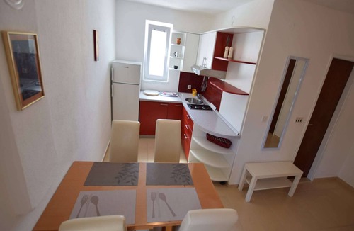 Pag Apartment | Spacious apartment with terrace