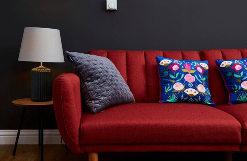 Castle Donington Apartment | Spacious Apt; Free Gym & Pool Access EMA 6 Mins