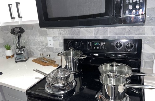 Astrodome Apartment | Spacious Apt. near MED-CTR-NRG-DOWNTOWN-GALLERIA