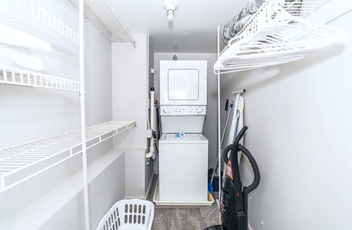 Downtown Apartment | Spacious Apt Near Shops and Restaurants