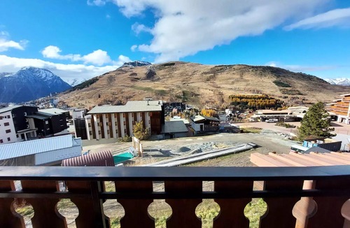 Mont-de-Lans Apartment | Spacious at Village 1800