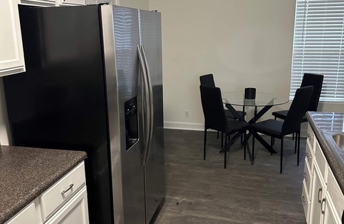 Atlanta House | Spacious Atlanta Duplex 3 BRs