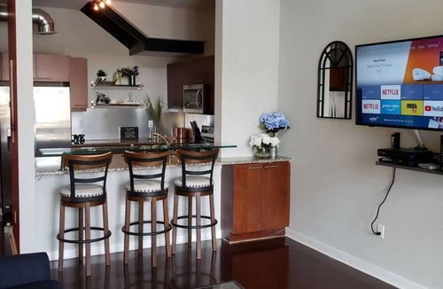 Loring Heights Apartment | Spacious Atlantic Station Lof5. 15 min from the Battery! w/city views