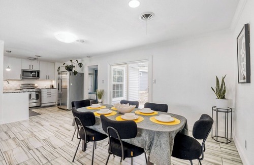MLK House | Spacious Austin Retreat Yard + Fast to Downtown