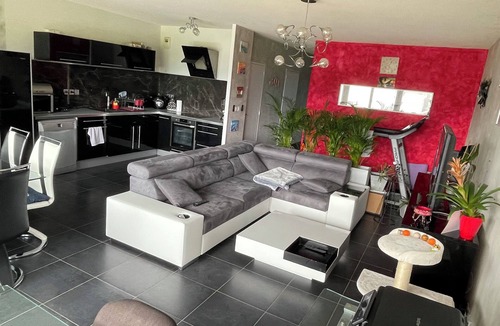 Saint-Jeoire-Prieure Apartment | Spacious, bright apartment with magnificent mountain views