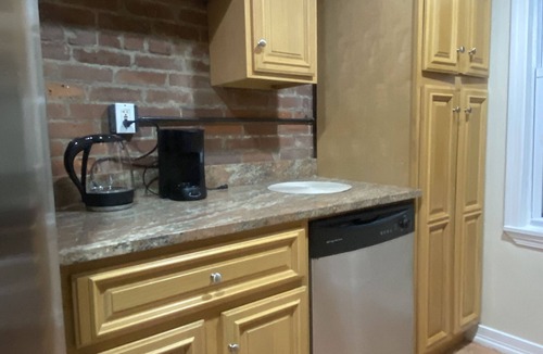 Federal Hill House | 🌟Spacious + Backyard🌟50ft to Atwells & Downtown!🍝🎇