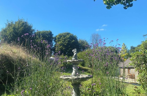 Pelynt House | Spacious barn conversion in quiet 2 acre gardens, Cornwall Coast Lily Cottage