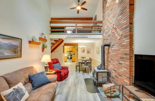 Bartlett Apartment | Spacious Bartlett Condo with Balconies and Pool!