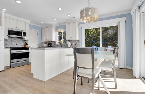 Shell Island House | Spacious Beach House – Elevator, Decks & Easy Beach Access