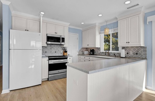 Shell Island House | Spacious Beach House – Elevator, Decks & Easy Beach Access