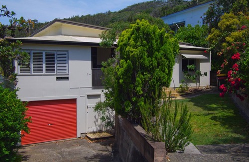 Crescent Head House | SPACIOUS BEACH HOUSE WITH OCEAN VIEWS