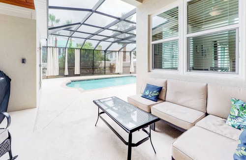 Avalon by the Sea House | Spacious beach house with private pool, soaking tub, oceanfront views