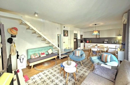 Barceloneta Apartment | Spacious Beach House Duplex Apartment Barceloneta