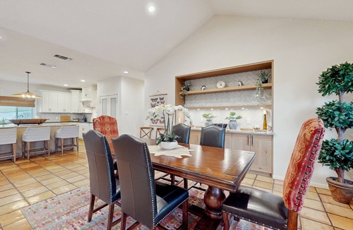 Horseshoe Bay West House | Spacious beautiful home w/full kitchen, balcony and patio, next to golf course