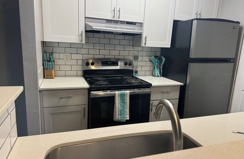 Dunwoody Apartment | Spacious Beautiful condo
