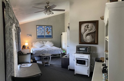 Chama Cabin | Spacious beautiful King suite with lovely views