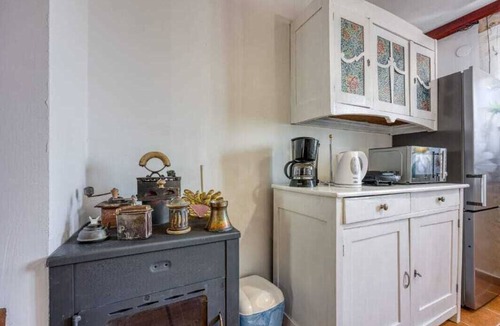 Veli Losinj Apartment | Spacious bedroom studio in gorgeous Veli Lošinj with AC