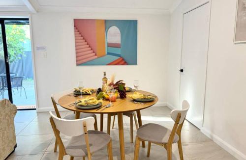 Belmont House | Spacious Belmont Granny Flat Easy Access to CBD & Bayside