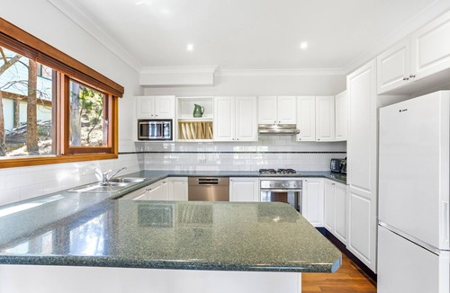 Mount Victoria House | Spacious Blue Mountains Retreat with Stunning Views