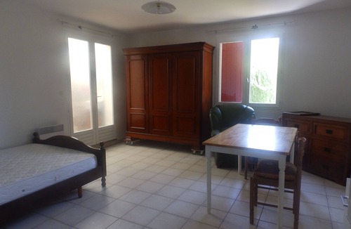 Castres Apartment | SPACIOUS, BRIGHT AND PLEASANT STUDIO